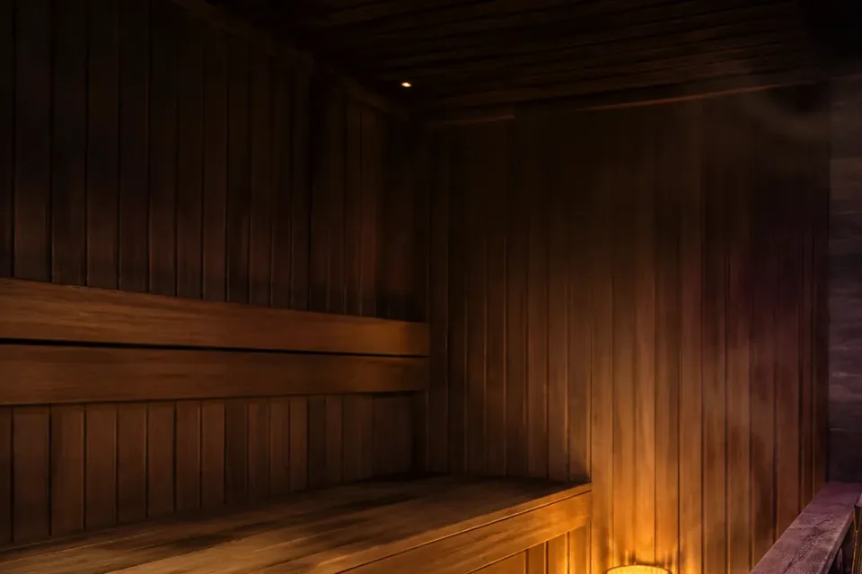 Elena — sauna sedir bölümü